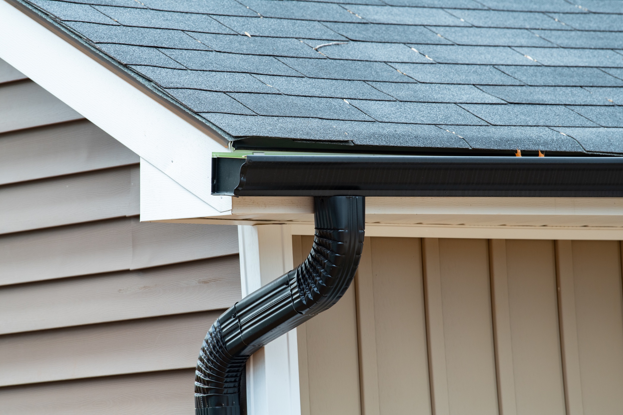 Gutters Install Repair Lexington Ky Balck Ridge Roofing0004 Gutters Install Repair Lexington Ky Balck Ridge Roofing0004